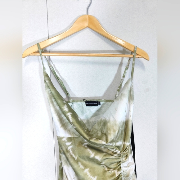 Pretty Little Thing Green Tie Dye Rouched Cowl Neck Dress Size UK 6 - Picture 4 of 8